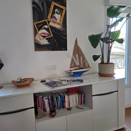 De Luxe A 100m Des Arenes * Nîmes